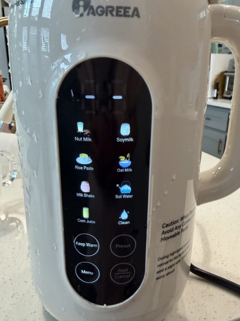 Soy milk maker automatic cleaning cycle