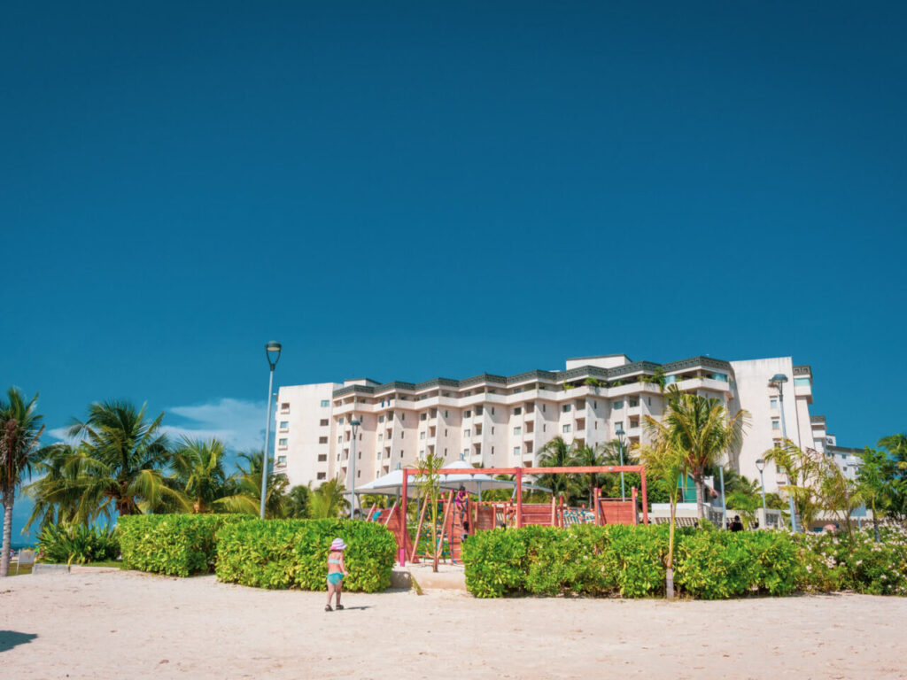 Is Cancun safe in the Hotel Zone during daytime